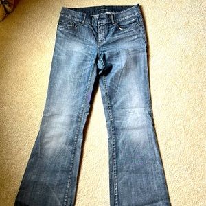 Elie Tahari size 6 flare jeans